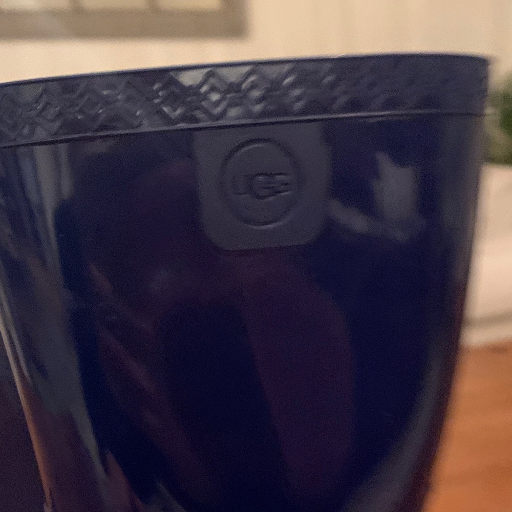UGG Dark Blue Rain Boots - like NEW - Picture 2 of 5